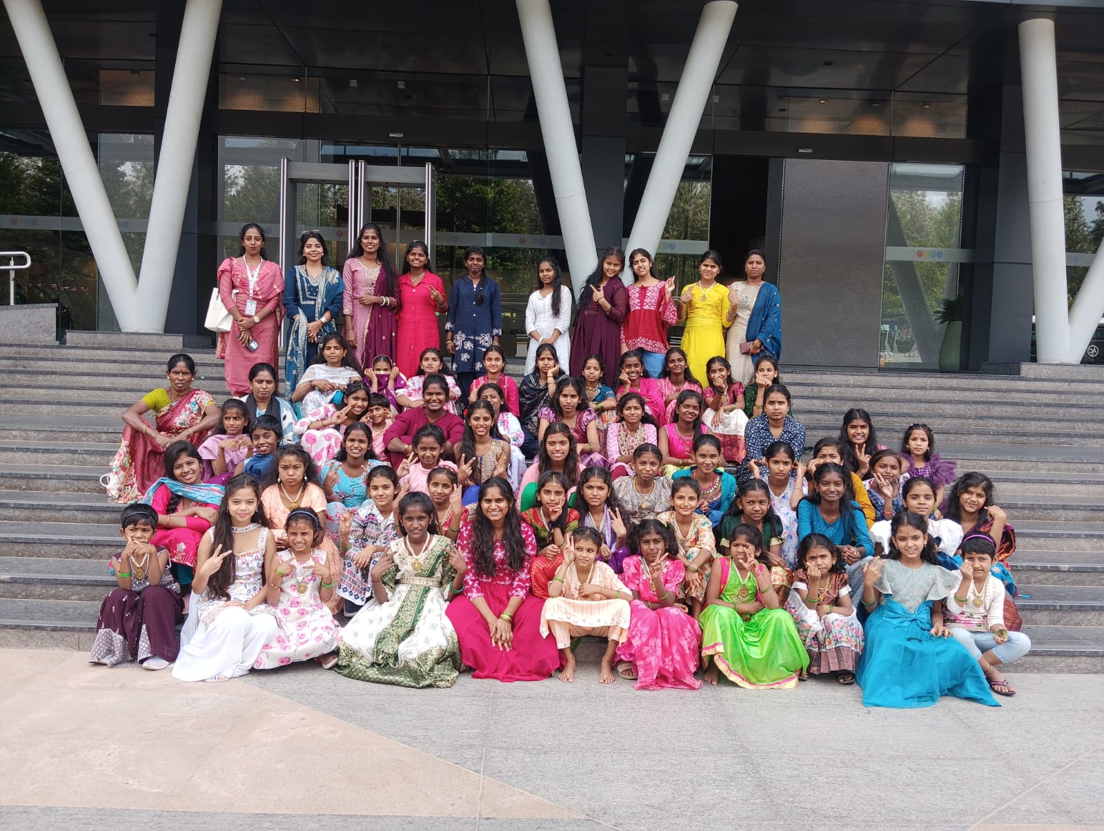 Children supported by Sanrakshan together on an outing